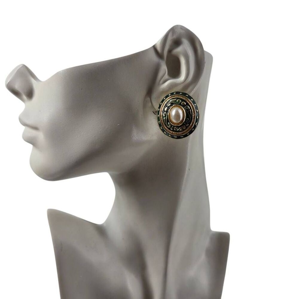 Vintage Green Enamel Pearl Center Clip-On Earrings | Gold Tone 1.30"